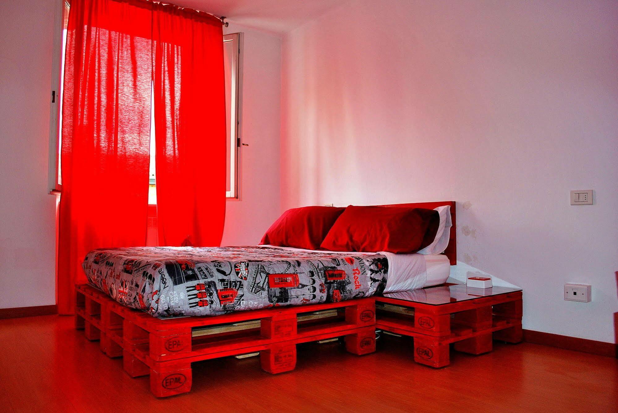 Uptown B'N'B Hotel Bergamo Buitenkant foto