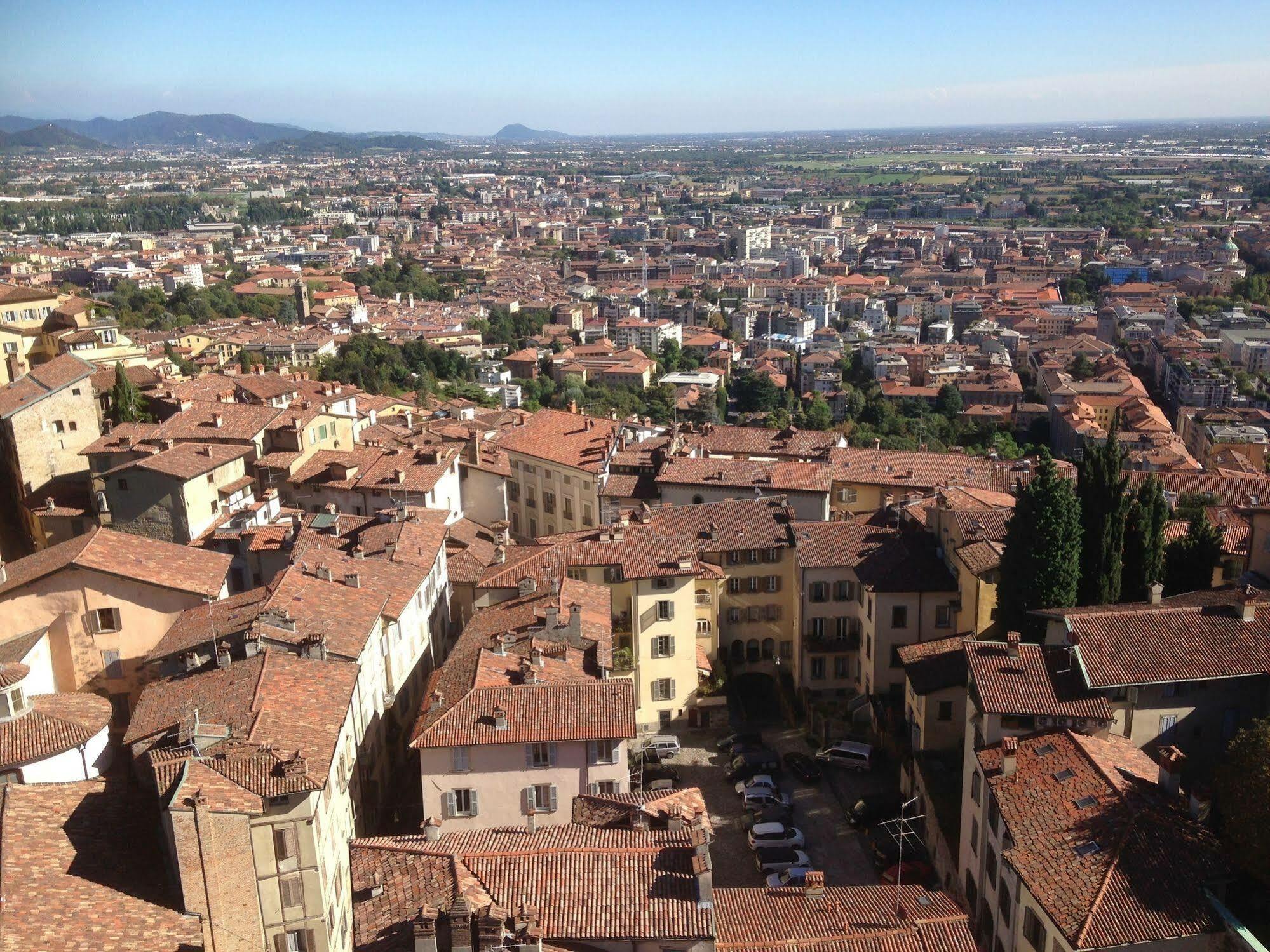 Uptown B'N'B Hotel Bergamo Buitenkant foto